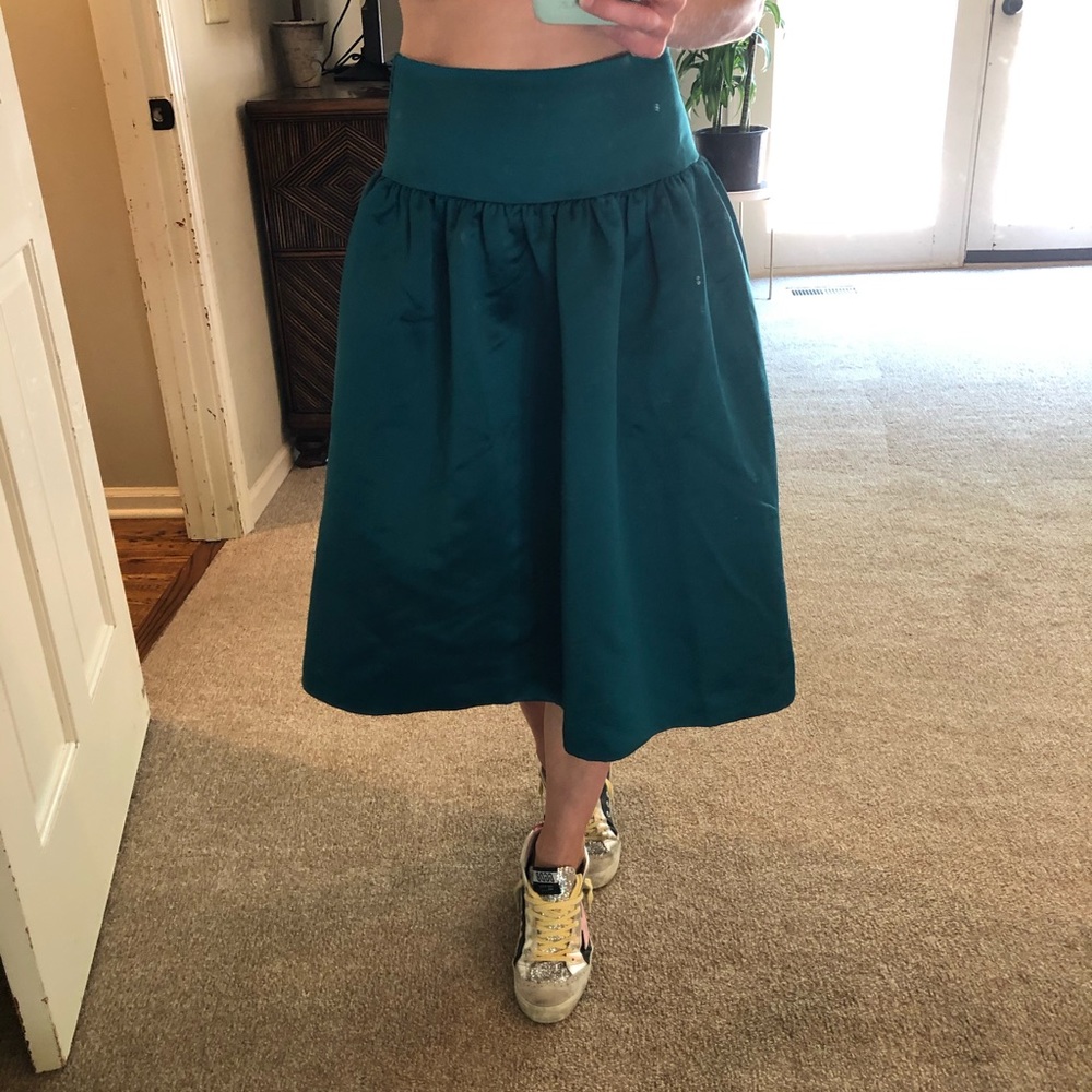 Hunter green jcrew holiday skirt!!!!  So cute!!